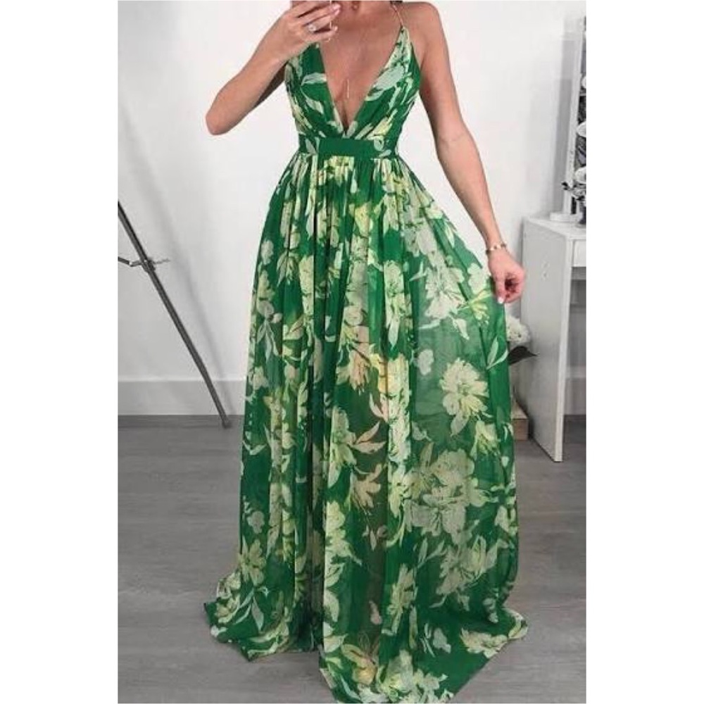 NWT Floral Green Backless Maxi Dress